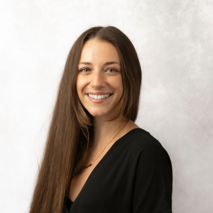 Khadeeja Odeh Chiropractic Assistant in Kaiser Oregon | Tigard Chiropractor | Rhodes Chiropractic